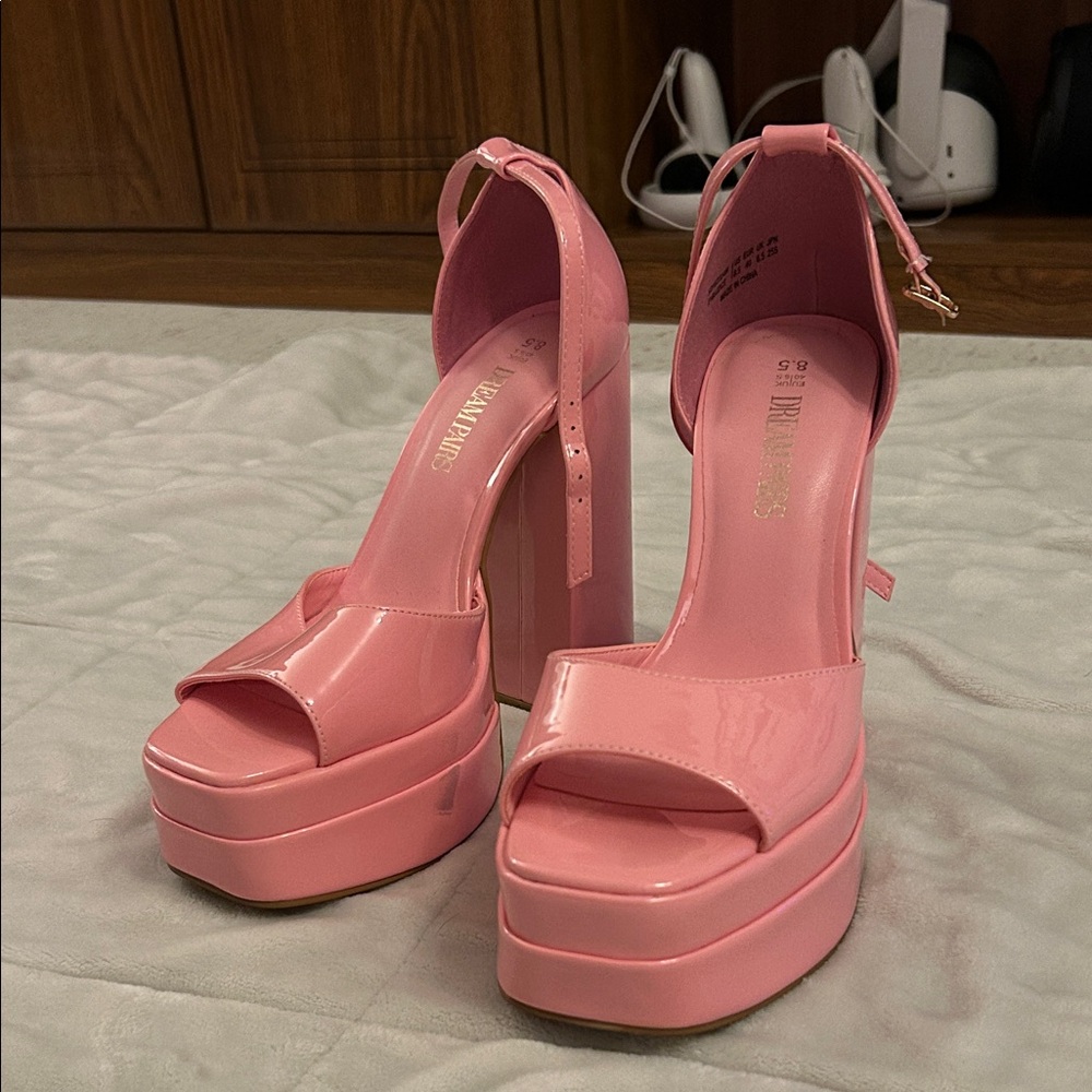 Dream Pairs Glossy Pink Platform Sandals